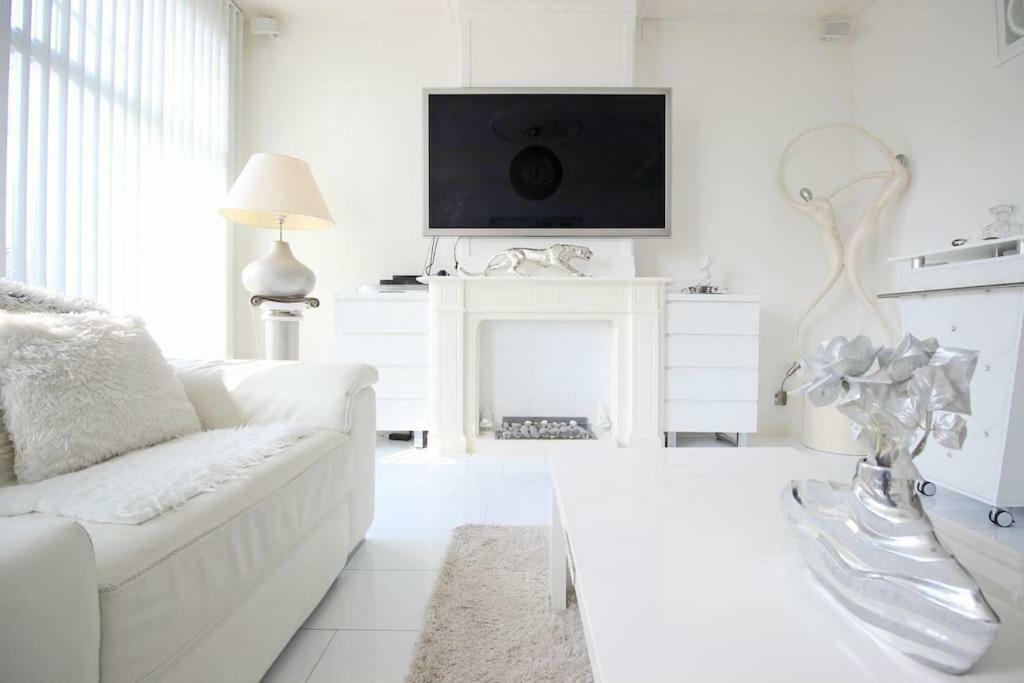 White Luxury Penthouse In City Centre 암스테르담 외부 사진